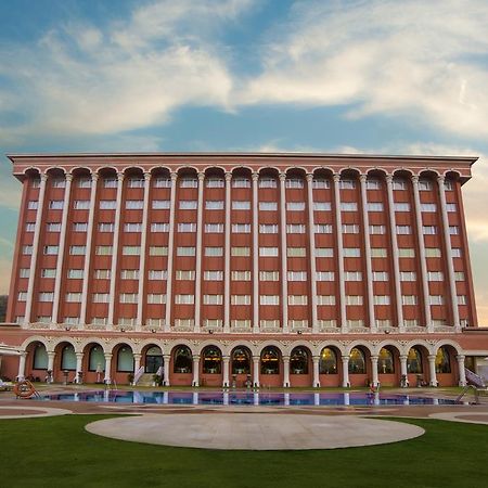 Pedda Ambarpet Ramoji Film City- Sitara Luxury Hotel מראה חיצוני תמונה