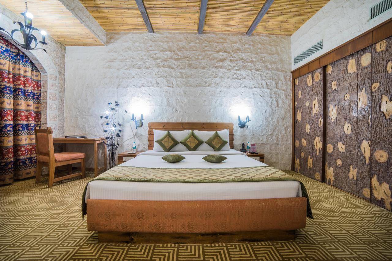 Pedda Ambarpet Ramoji Film City- Sitara Luxury Hotel מראה חיצוני תמונה