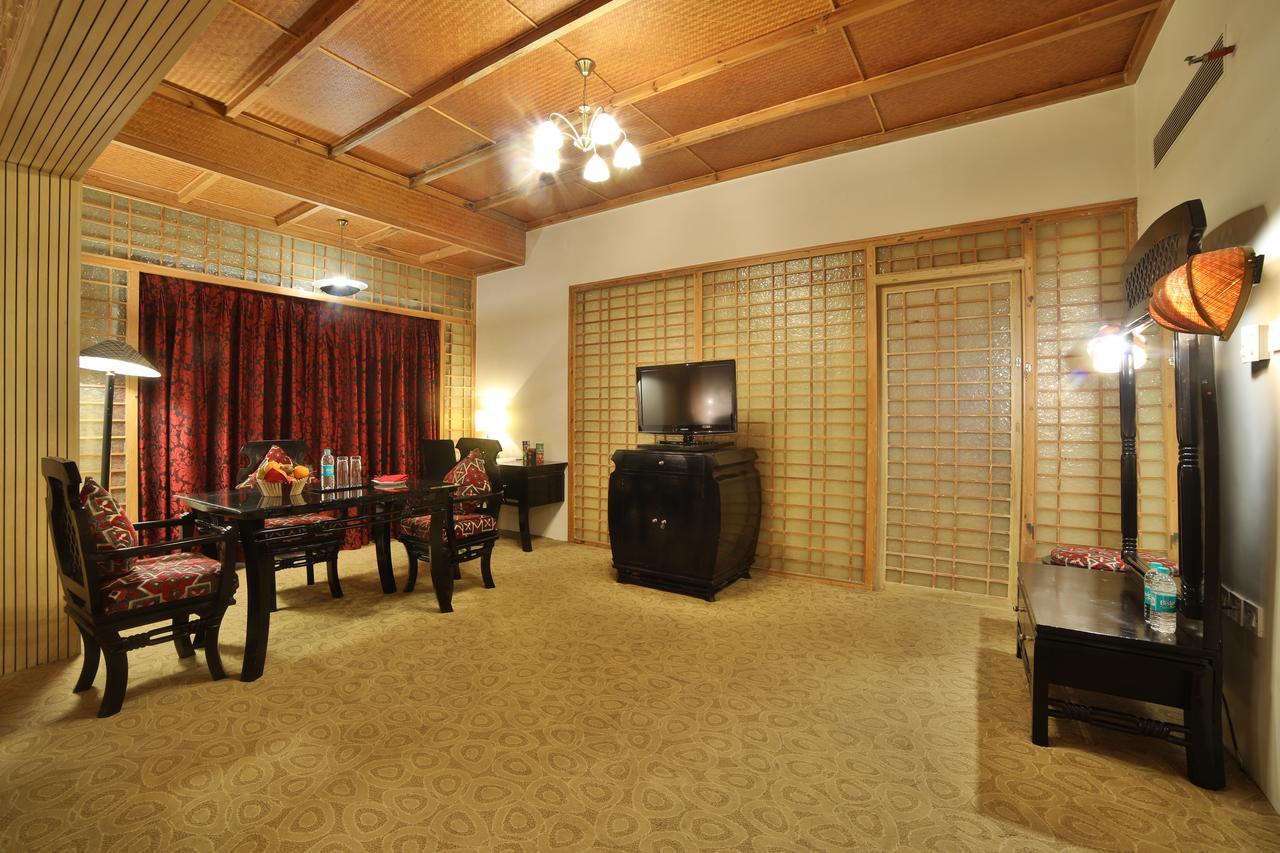 Pedda Ambarpet Ramoji Film City- Sitara Luxury Hotel מראה חיצוני תמונה