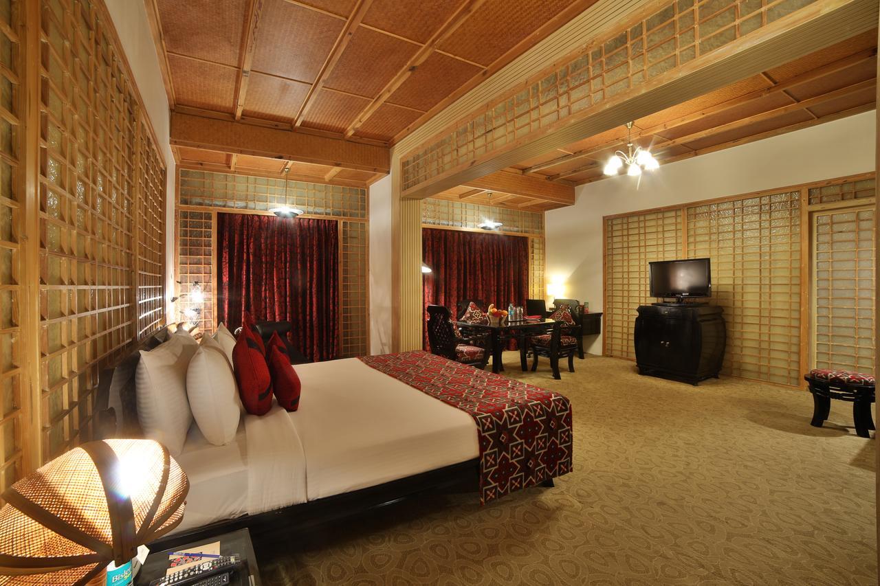 Pedda Ambarpet Ramoji Film City- Sitara Luxury Hotel מראה חיצוני תמונה